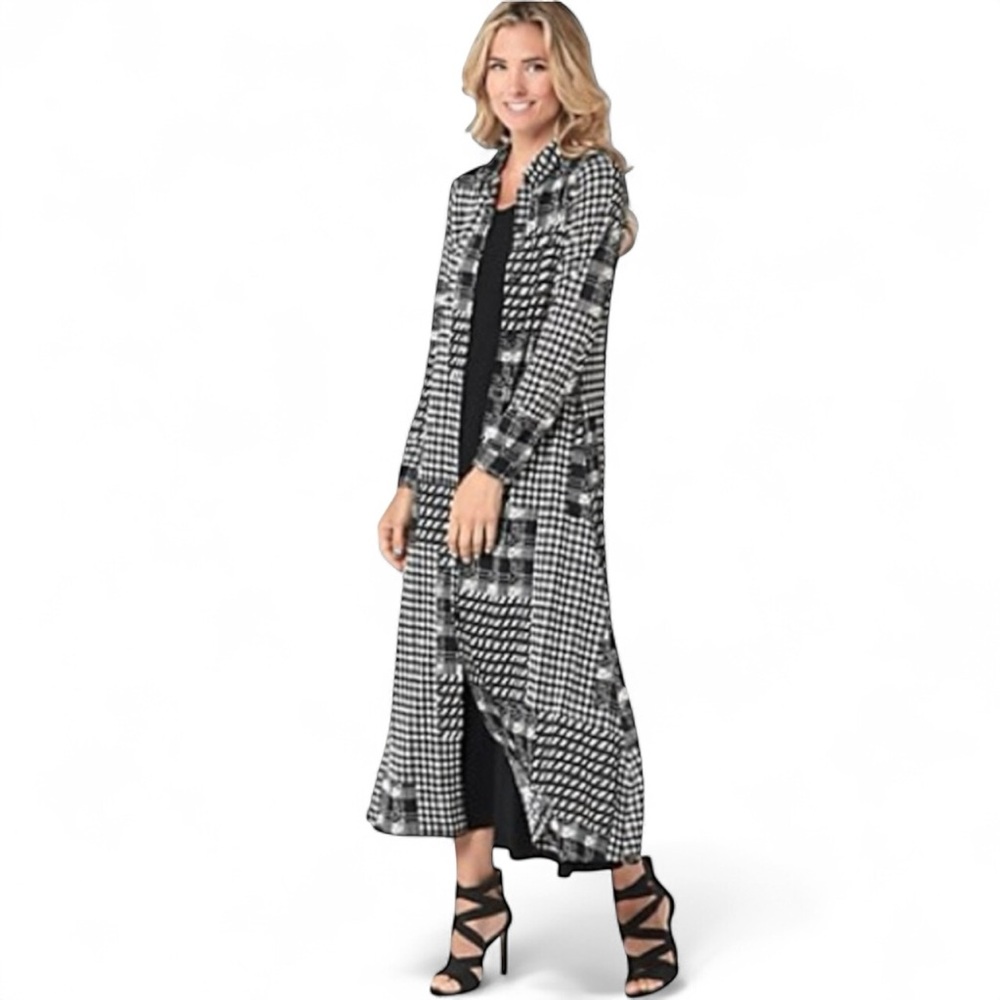 Attitudes by Renee Black and White Patterned Maxi Dress Sz L